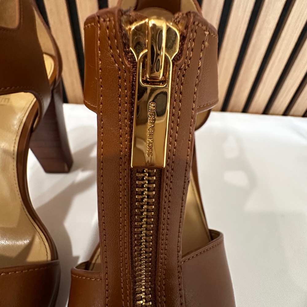 Michael Kors Brown Leather Heels Sandals Round Block Heel Platform Size 5.5M - Picture 5 of 15